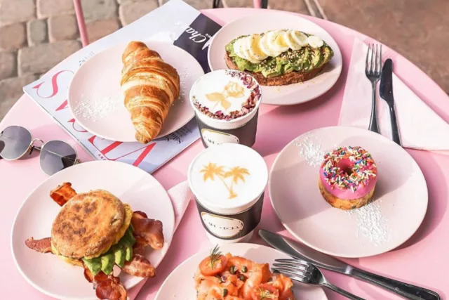Café Lola